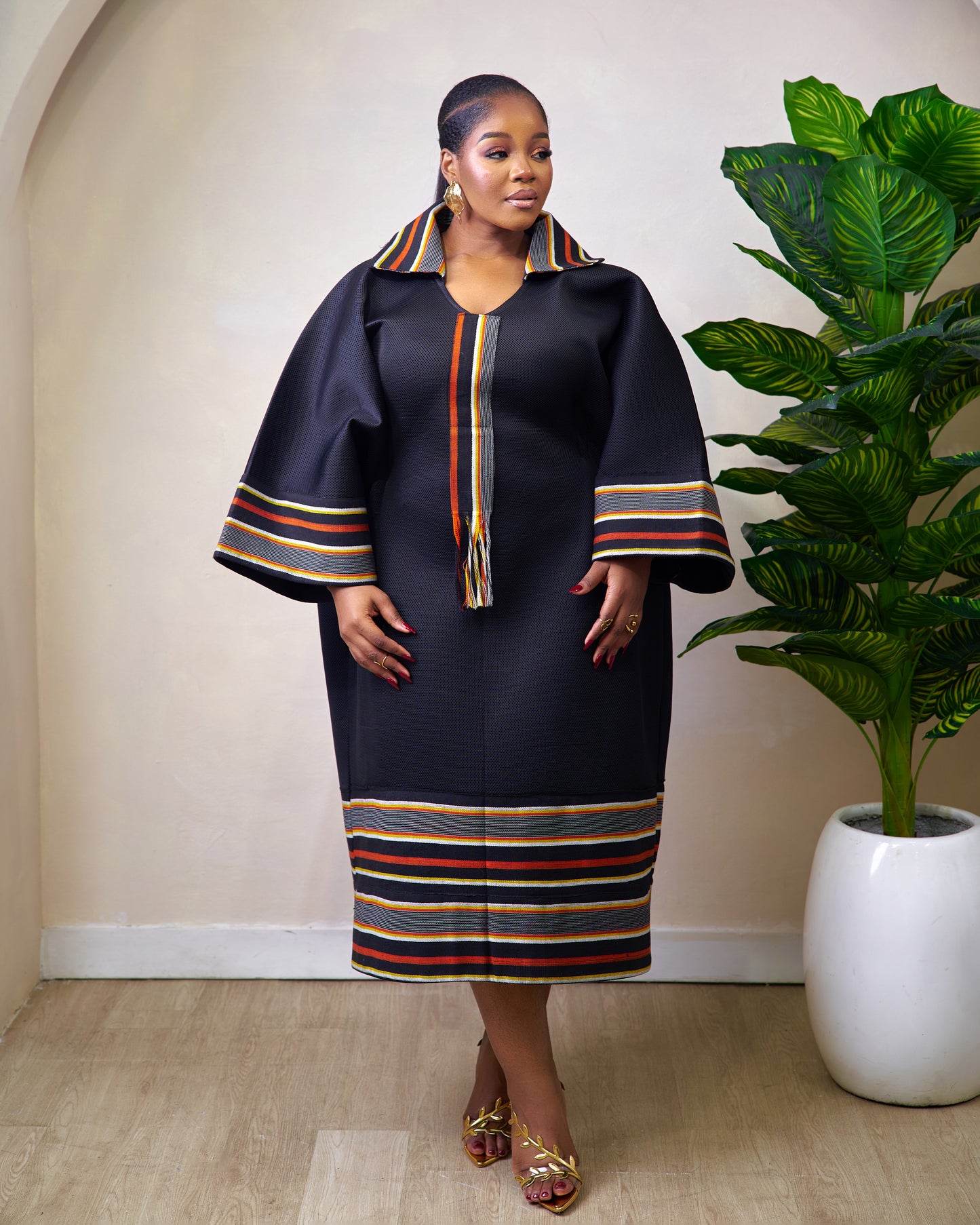 Asanda Black Short Aso Oke Boubou - S